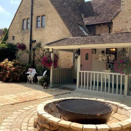Piglet Lodge Pebworth Luaran gambar